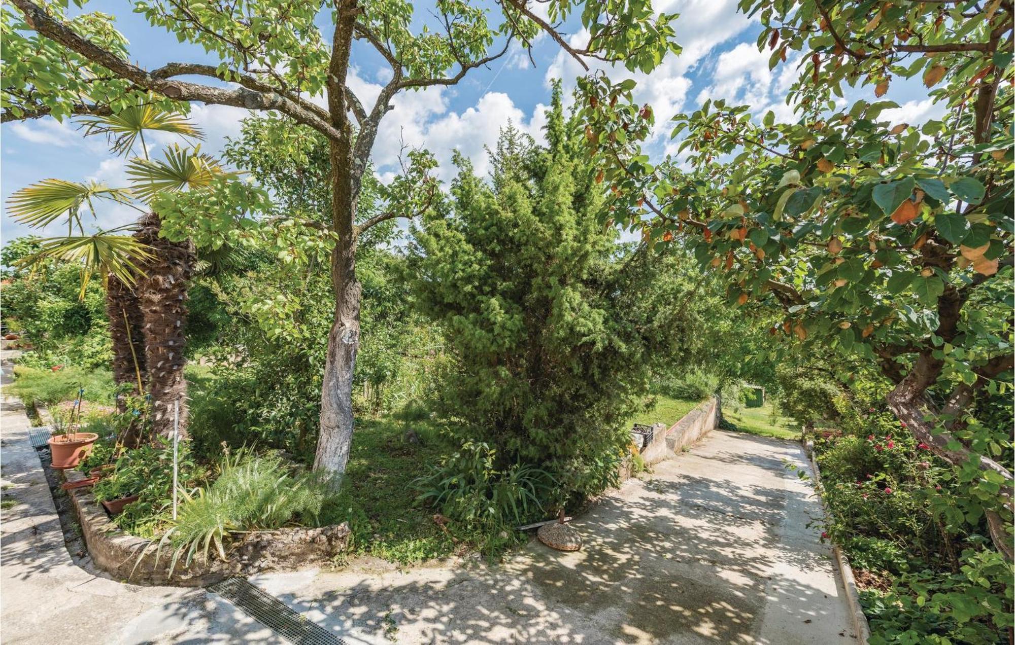 Awesome Home In Porec With House Sea View المظهر الخارجي الصورة